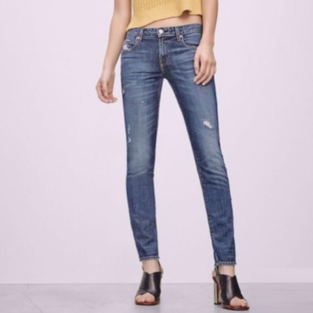 THE CASTINGS slim boyfriend jean . sz 24